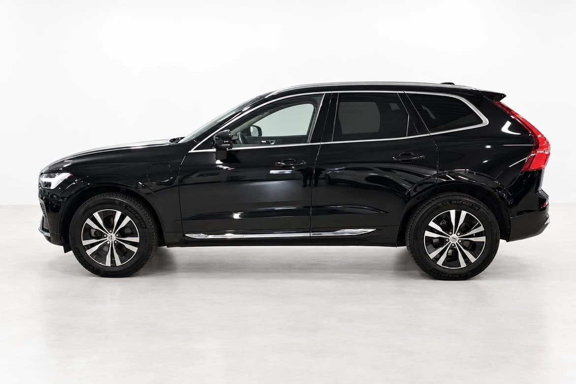 Volvo XC60 2023 - miniatyr 2