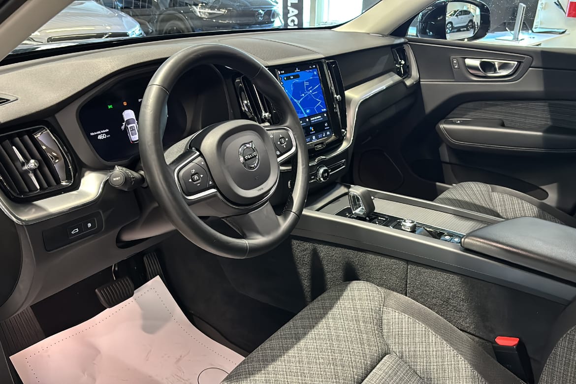 Volvo XC60 2023 - miniatyr 6