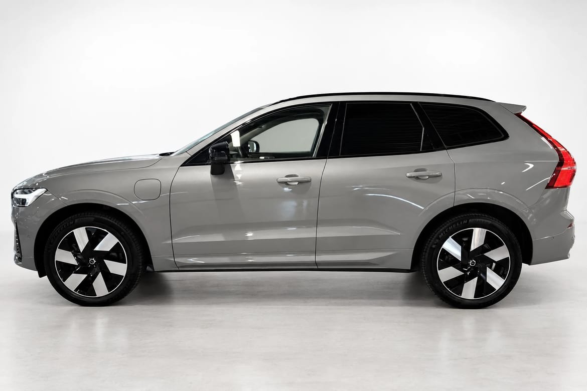 Volvo XC60 2024 - miniatyr 2
