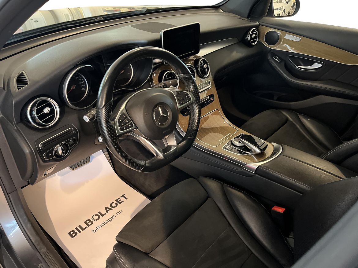 Mercedes-Benz GLC 2017 - miniatyr 6