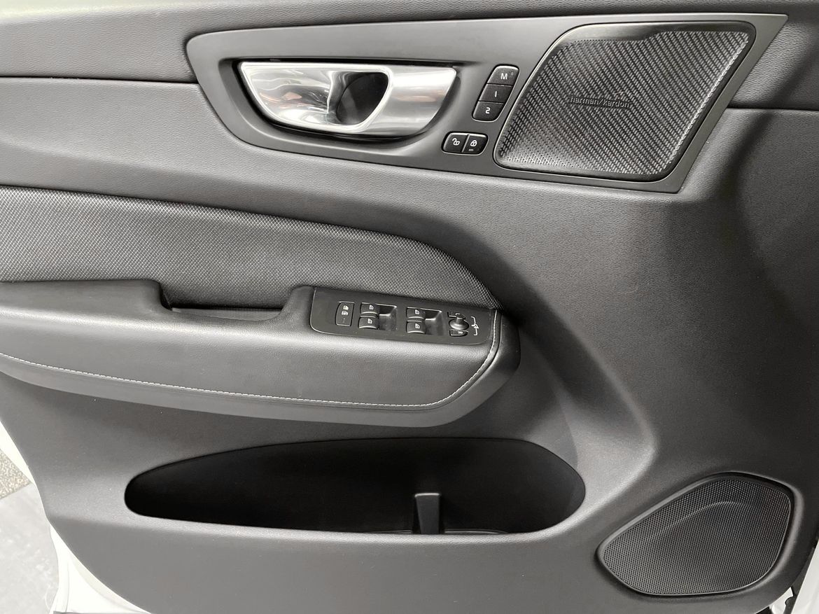 Volvo XC60 2021 - miniatyr 12