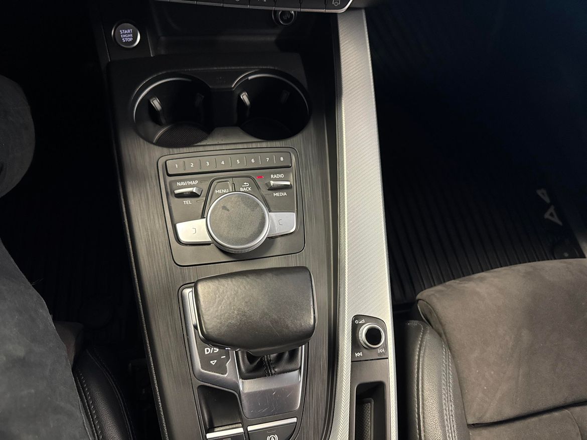 Audi A4 2016 - miniatyr 14