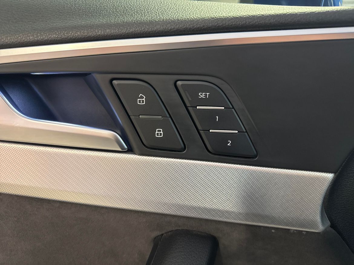 Audi A4 2016 - miniatyr 16