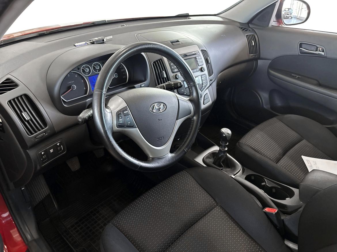 Hyundai i30 2008 - miniatyr 6
