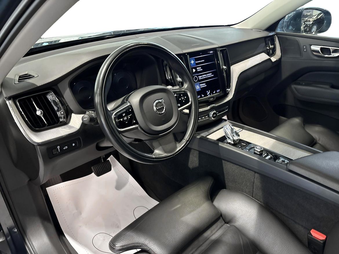 Volvo XC60 2021 - miniatyr 6