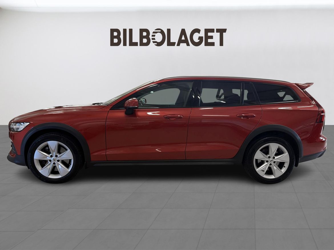 Volvo V60 2021 - miniatyr 2