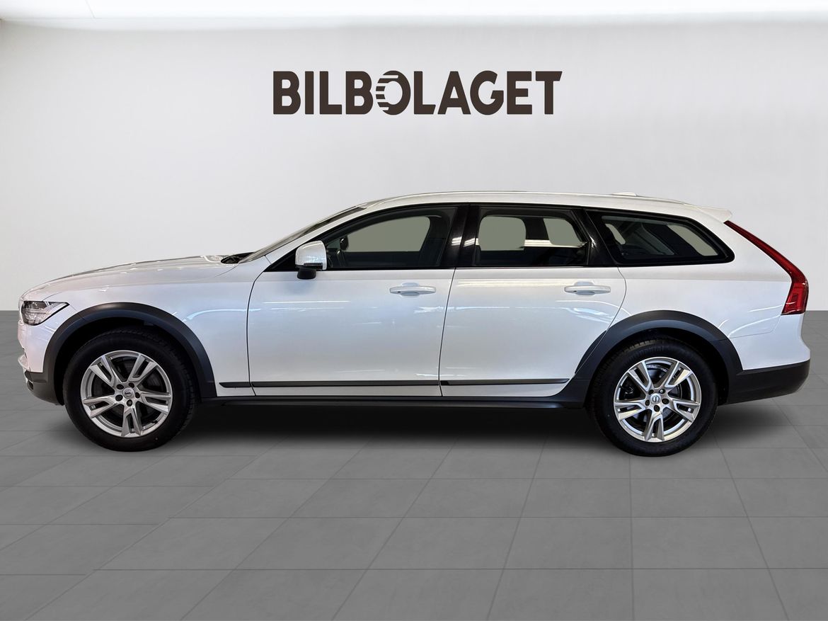 Volvo V90 2018 - miniatyr 2