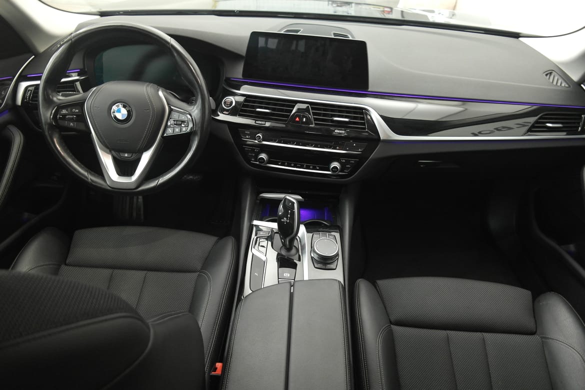 BMW 5-serie 2020 - miniatyr 17