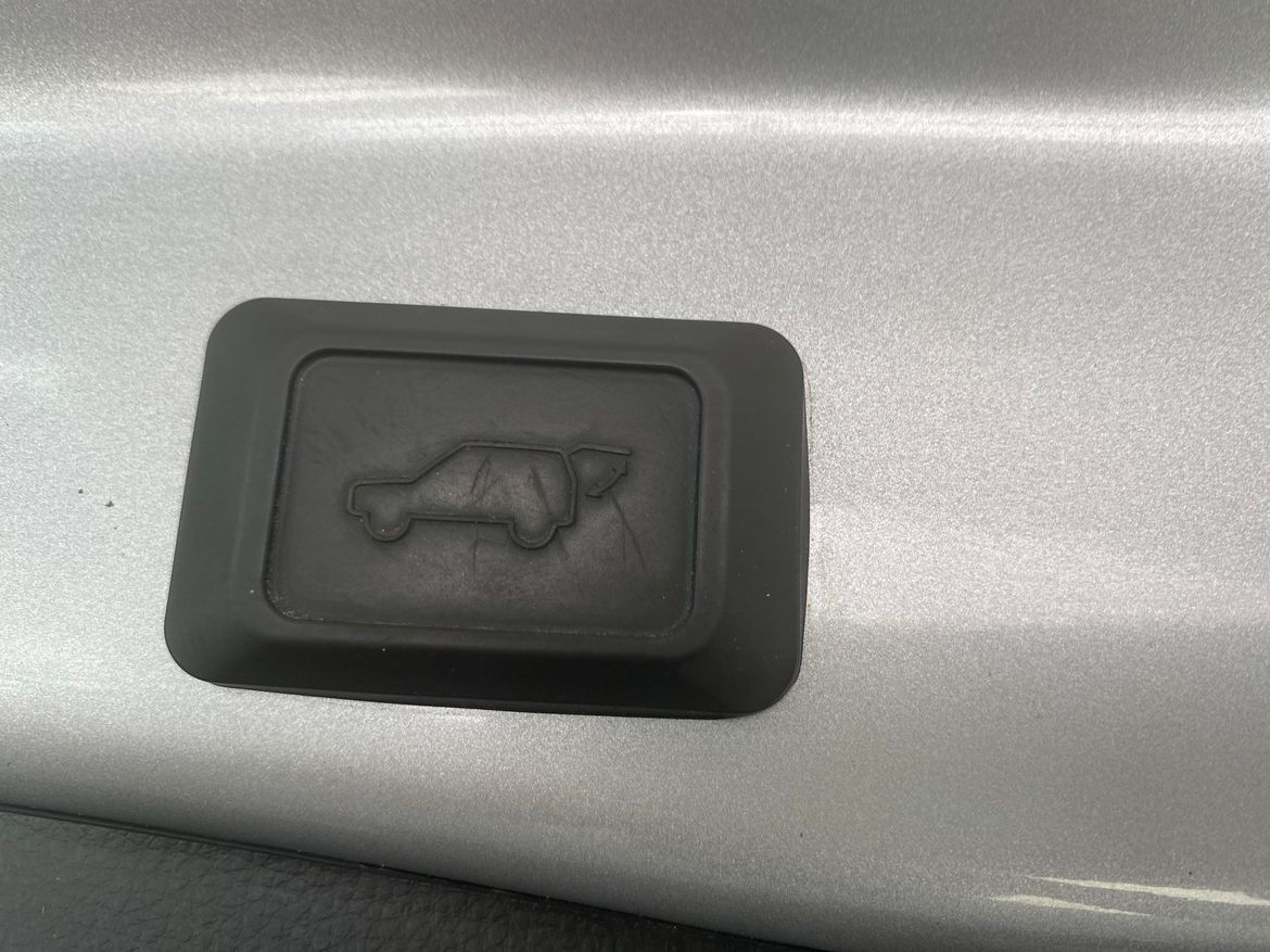Toyota RAV4 2022 - miniatyr 11