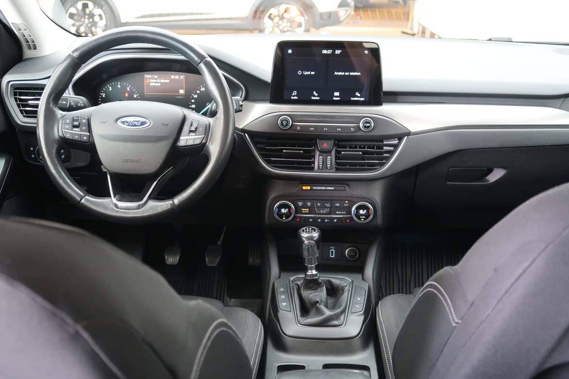 Ford Focus 2019 - miniatyr 8