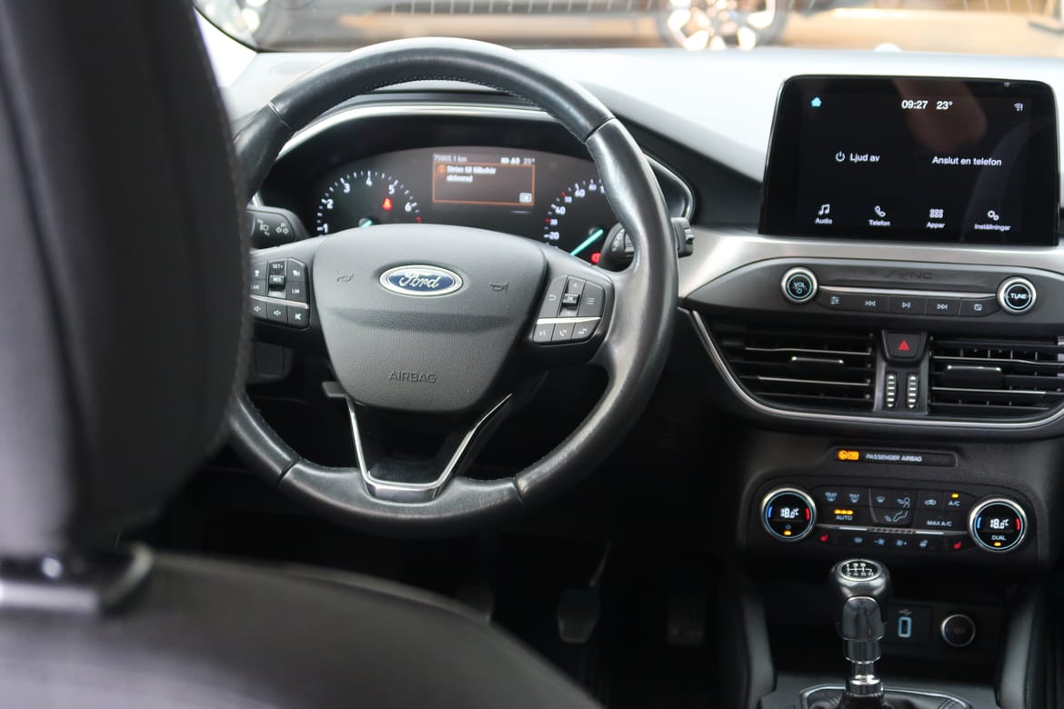 Ford Focus 2019 - miniatyr 9