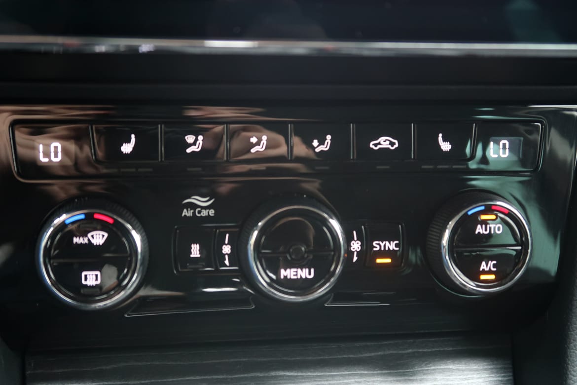 Škoda Superb 2022 - miniatyr 22