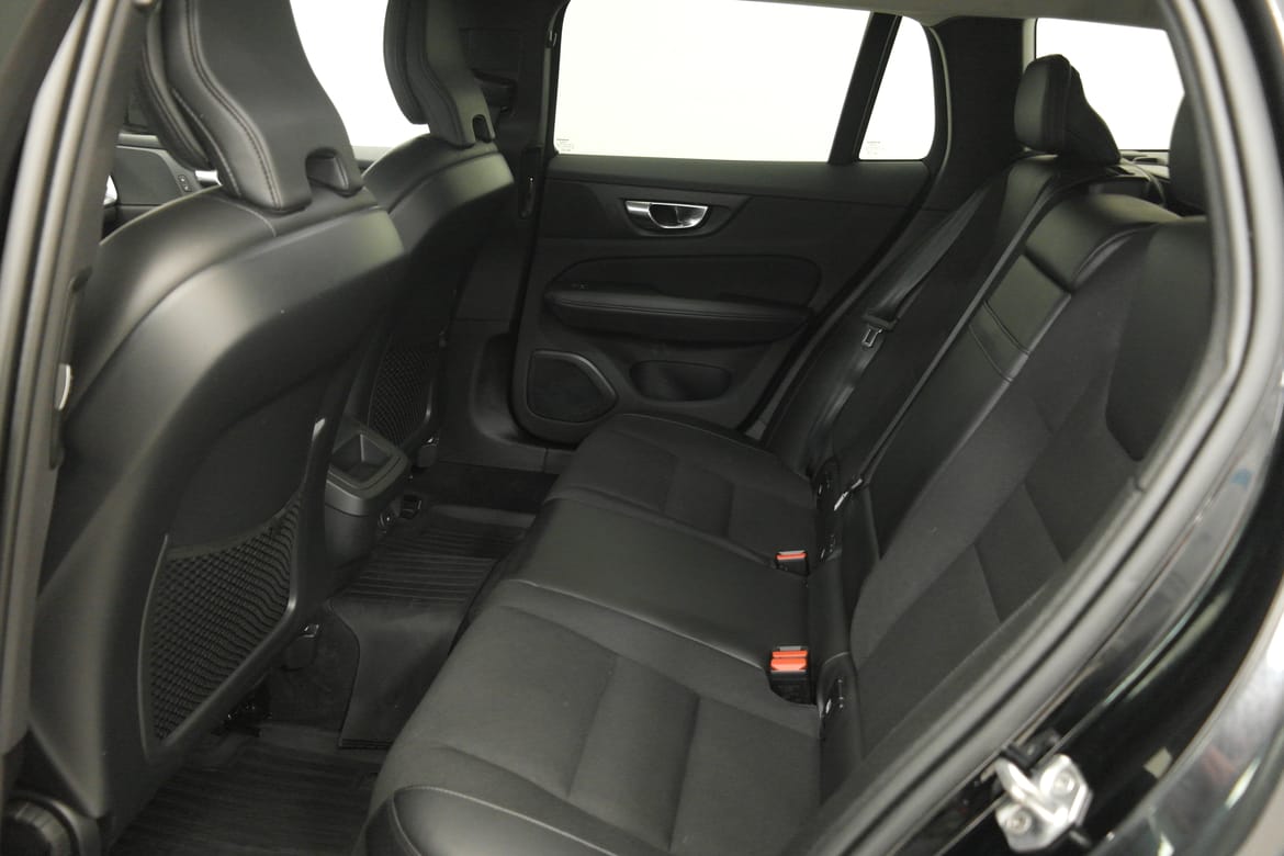 Volvo V60 2021 - miniatyr 16