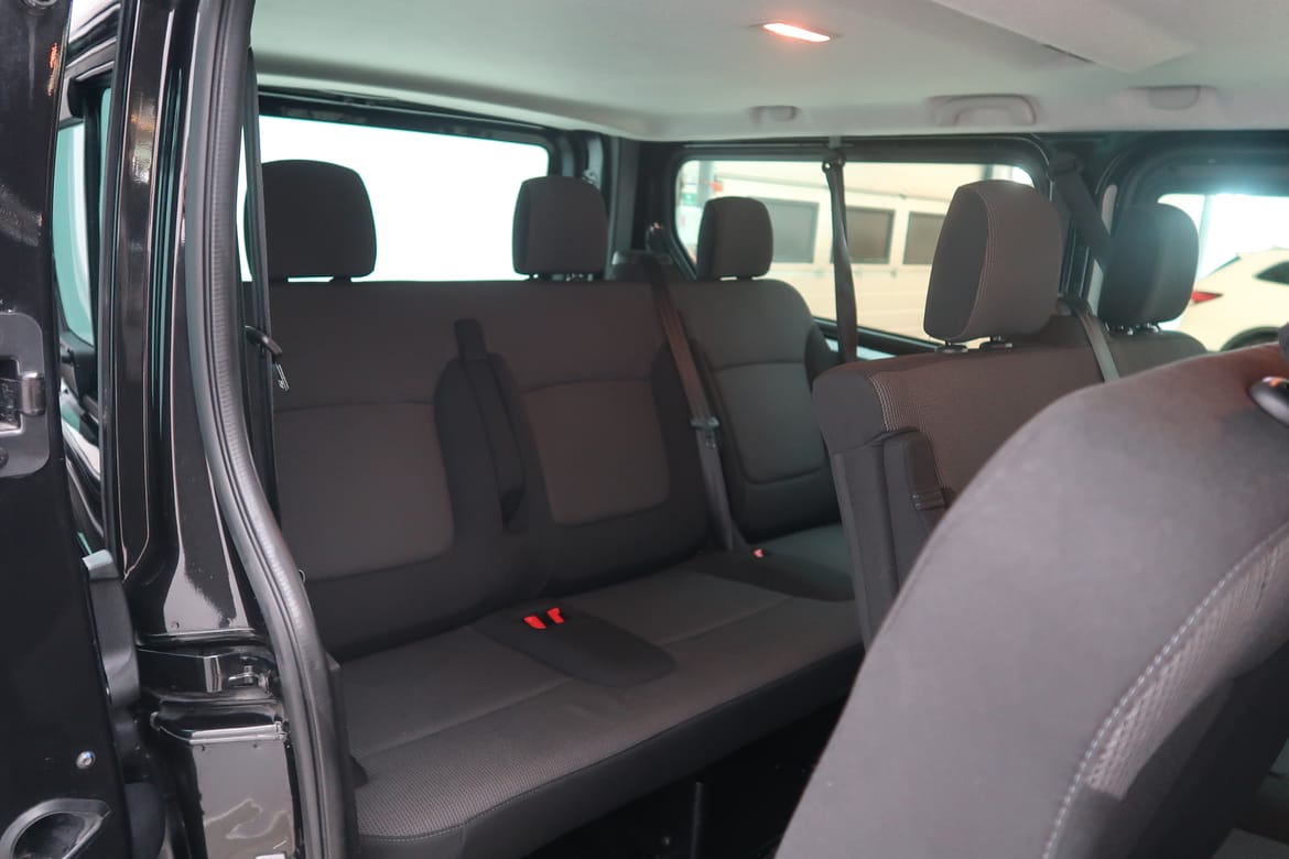 Renault Trafic 2023 - miniatyr 6