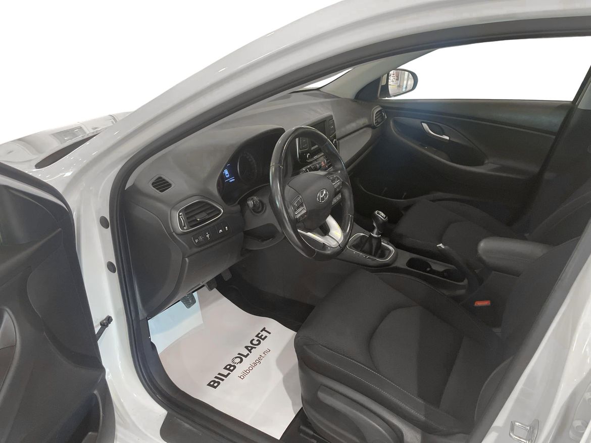 Hyundai i30 2018 - miniatyr 6