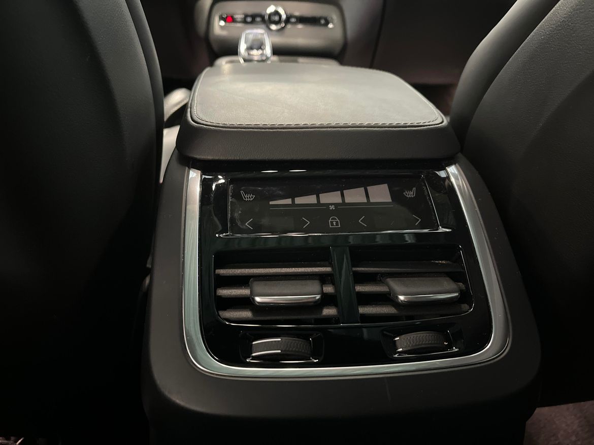 Volvo XC90 2025 - miniatyr 10