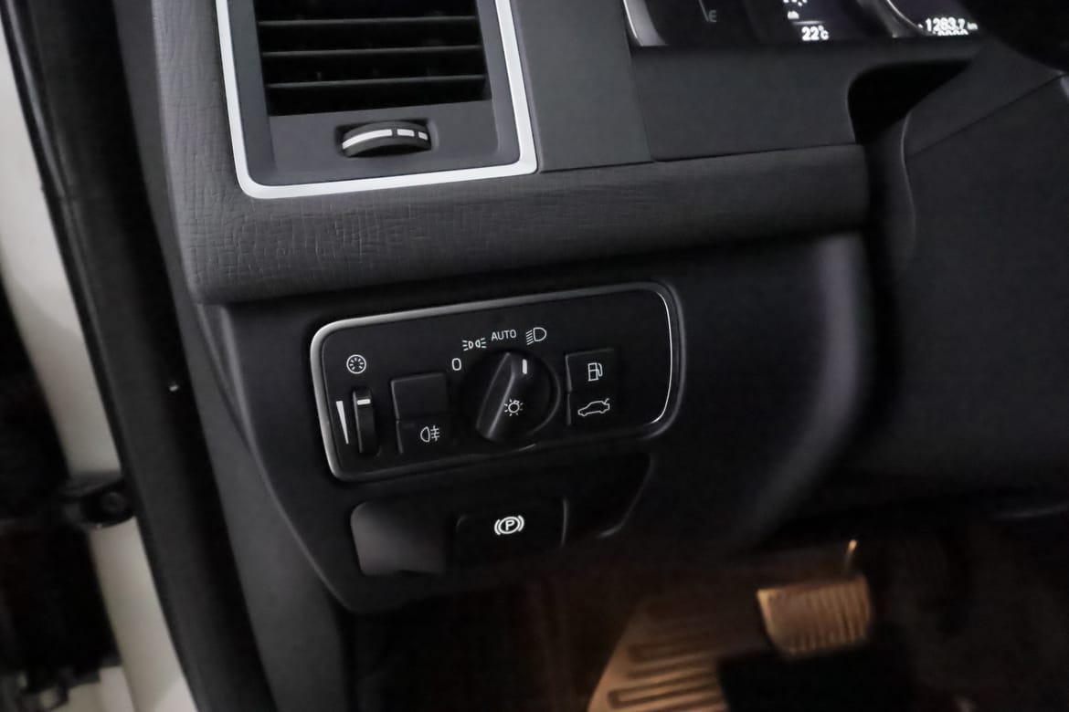 Volvo XC60 2017 - miniatyr 20