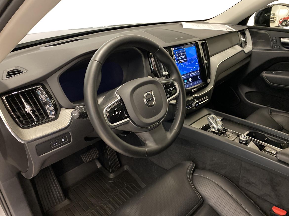 Volvo XC60 2025 - miniatyr 6
