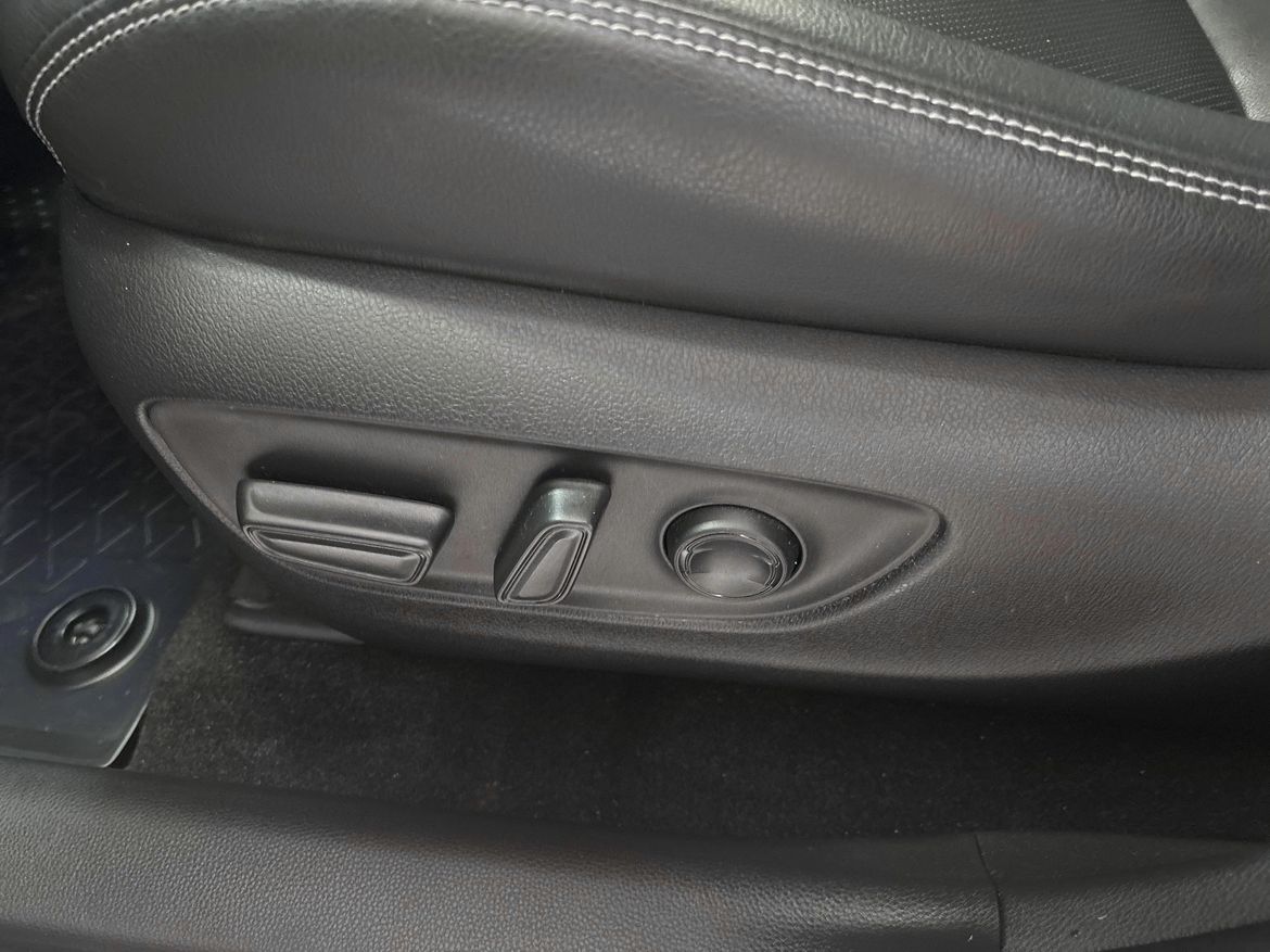 Toyota RAV4 2021 - miniatyr 14