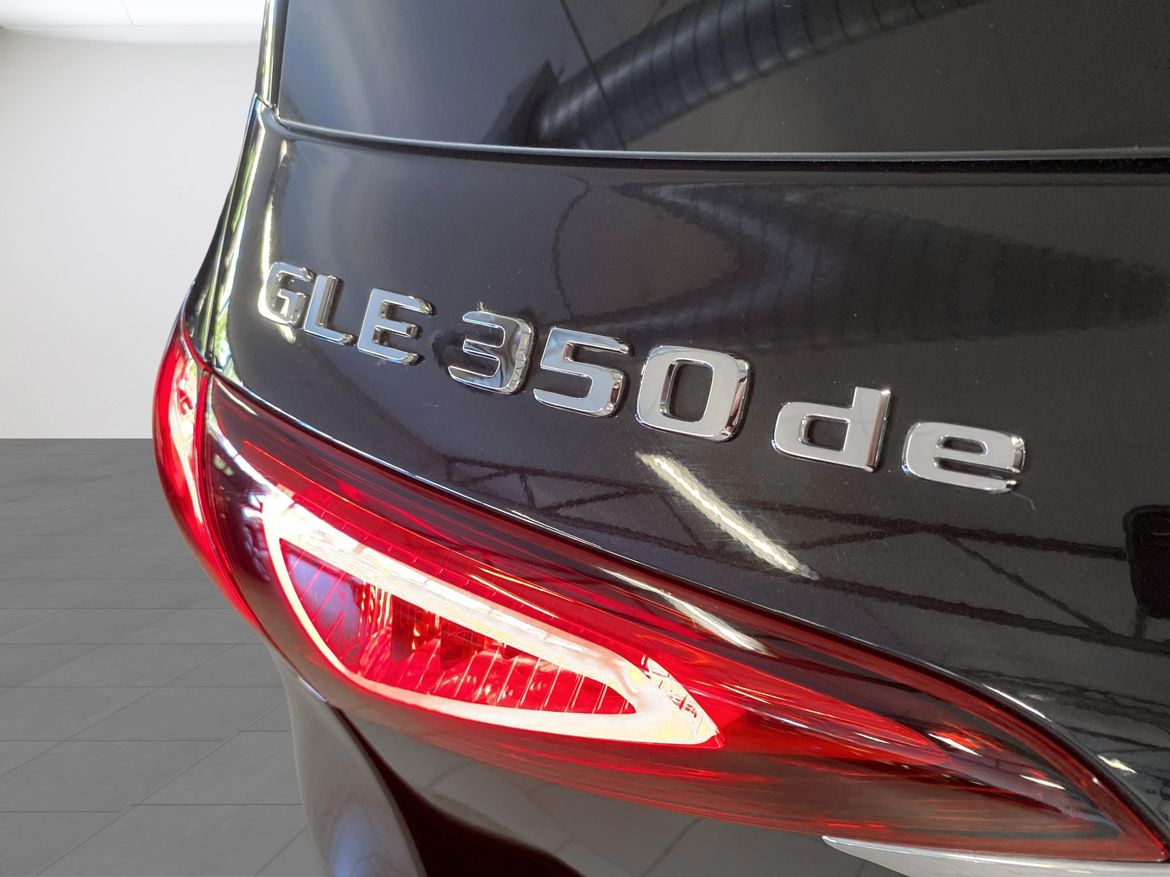 Mercedes-Benz GLE 2022 - miniatyr 14