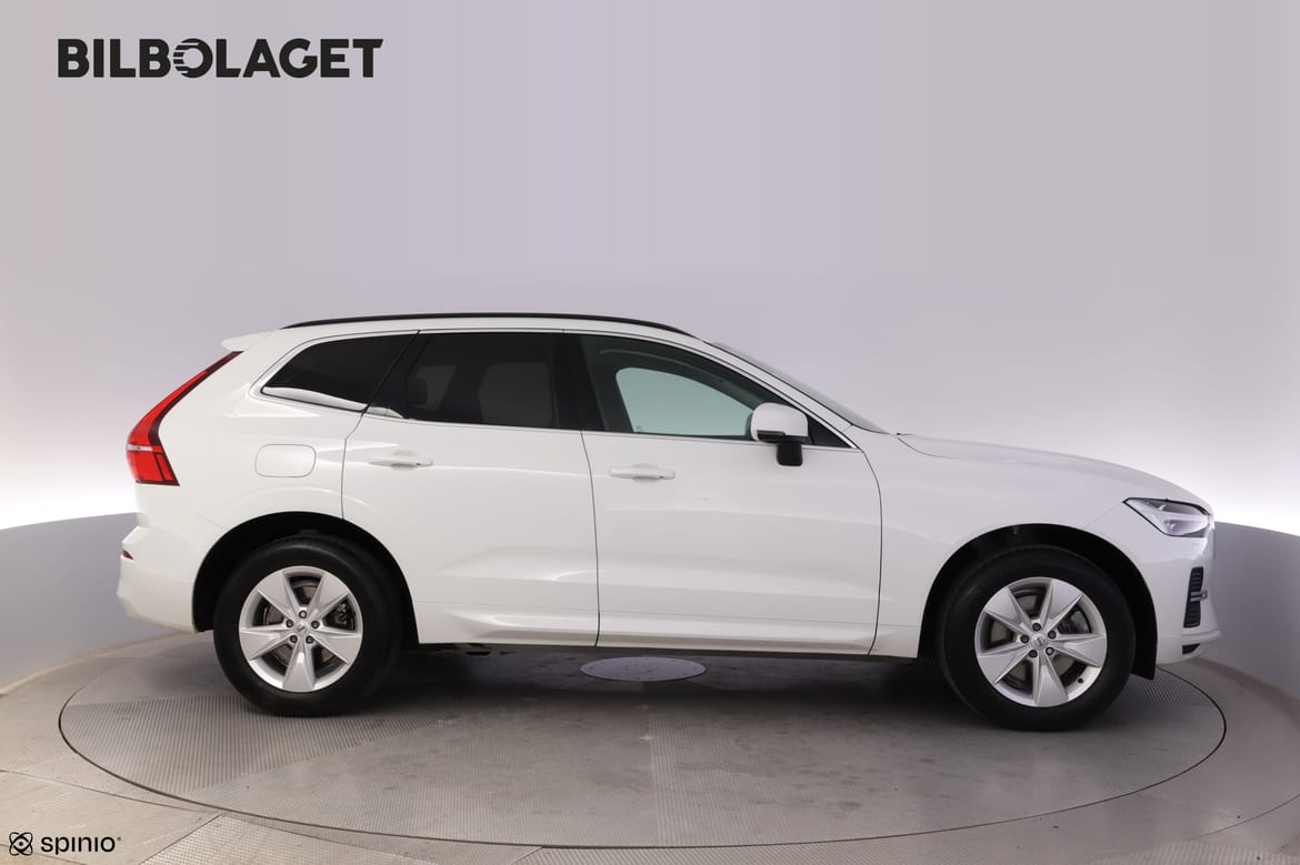 Volvo XC60 2022 - miniatyr 5