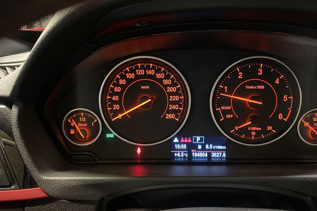 BMW 330 2015 - miniatyr 8