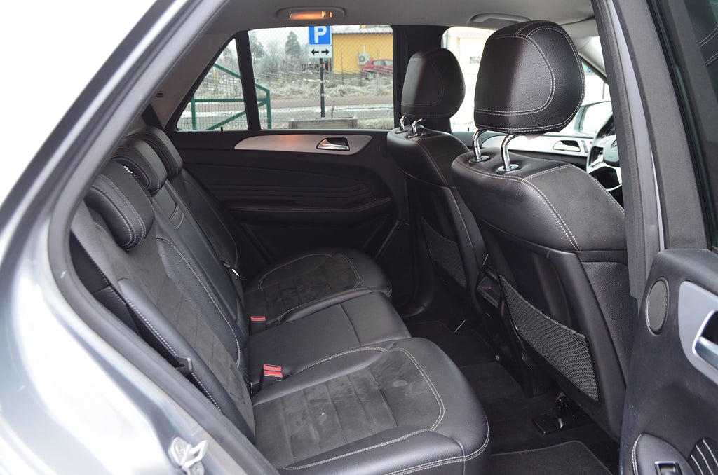 Mercedes-Benz ML 2013 - miniatyr 21