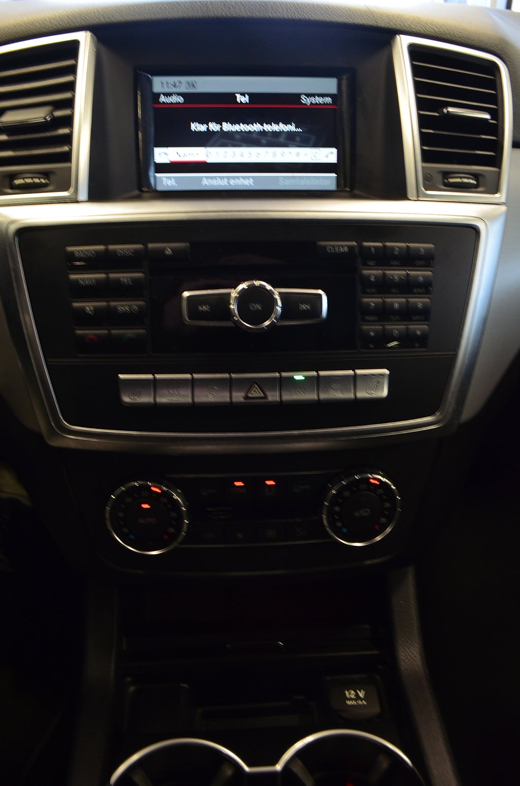 Mercedes-Benz ML 2013 - miniatyr 22