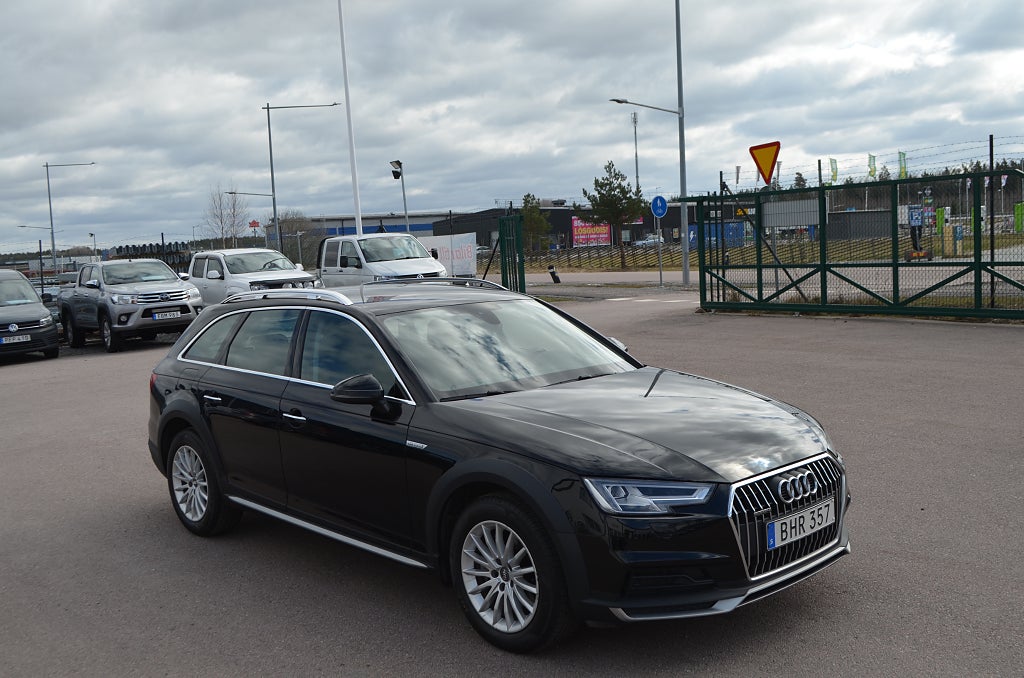 Audi A4 2017 - miniatyr 16