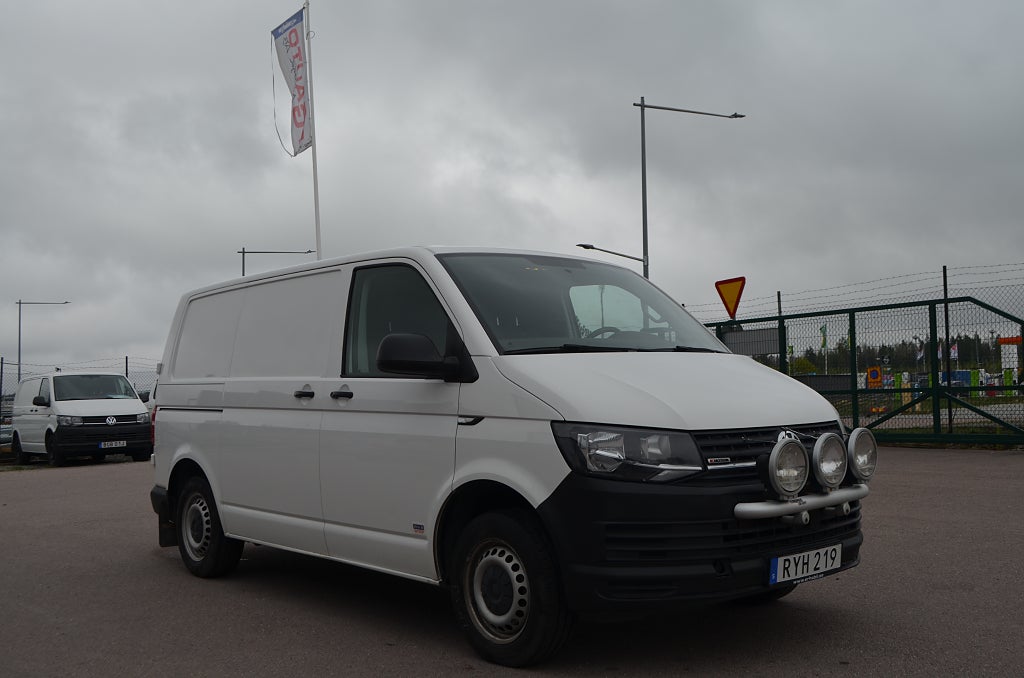 Volkswagen Transporter 2017 - miniatyr 12