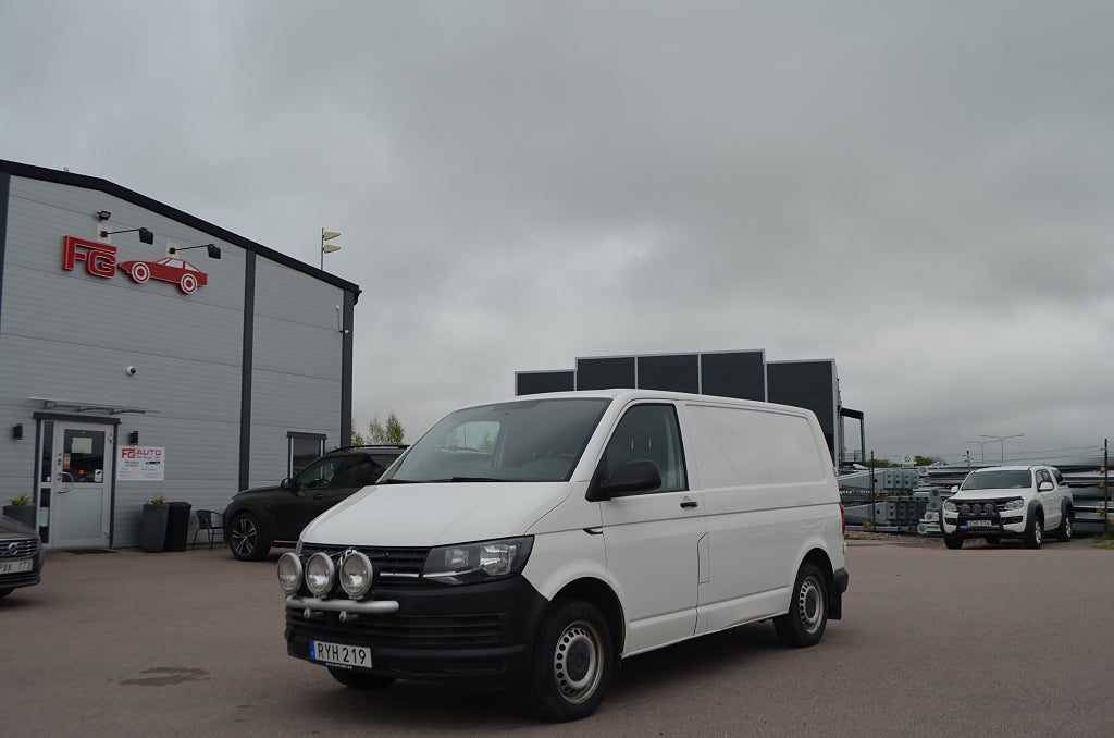 Volkswagen Transporter 2017 - miniatyr 4