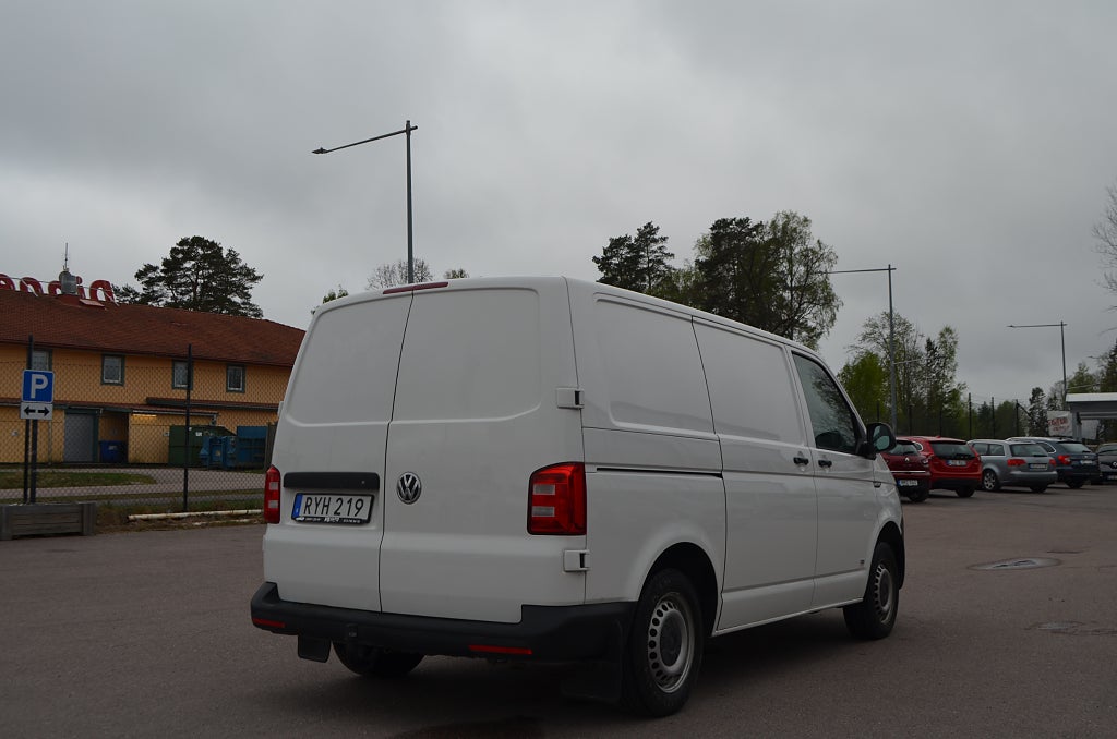 Volkswagen Transporter 2017 - miniatyr 8
