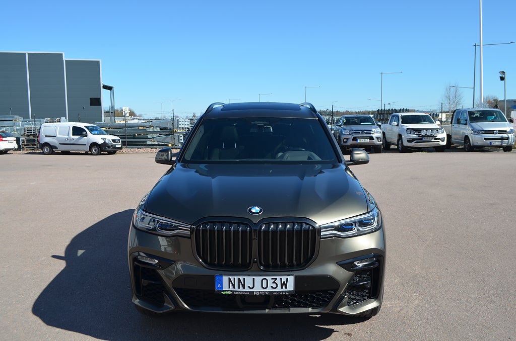 BMW X7 2022 - miniatyr 18