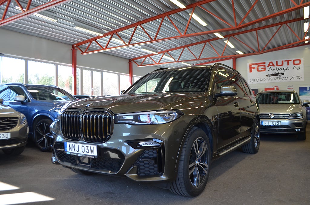 BMW X7 2022 - miniatyr 3