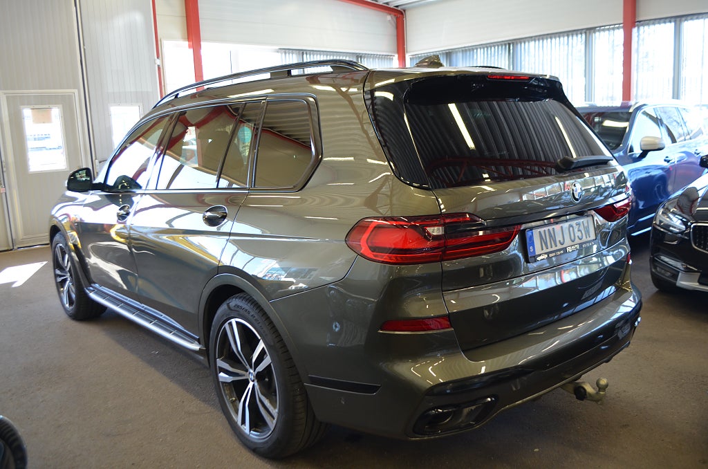 BMW X7 2022 - miniatyr 7