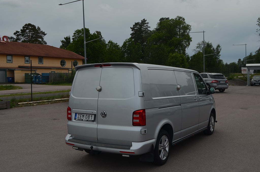 Volkswagen Transporter 2018 - miniatyr 7