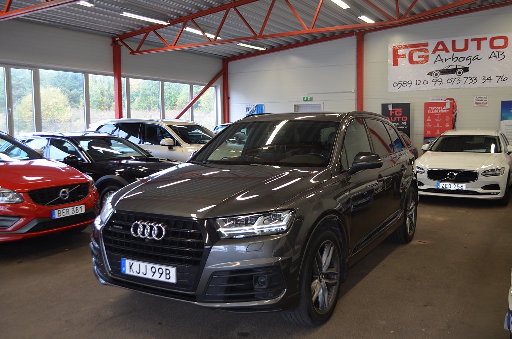 Audi Q7 50 TDI Q 286 hk S-Line MATRIX D-Värmare Navi Euro 6