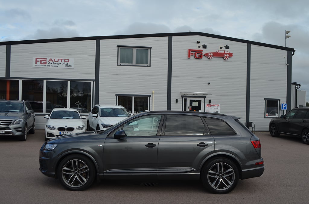 Audi Q7 2019 - miniatyr 11