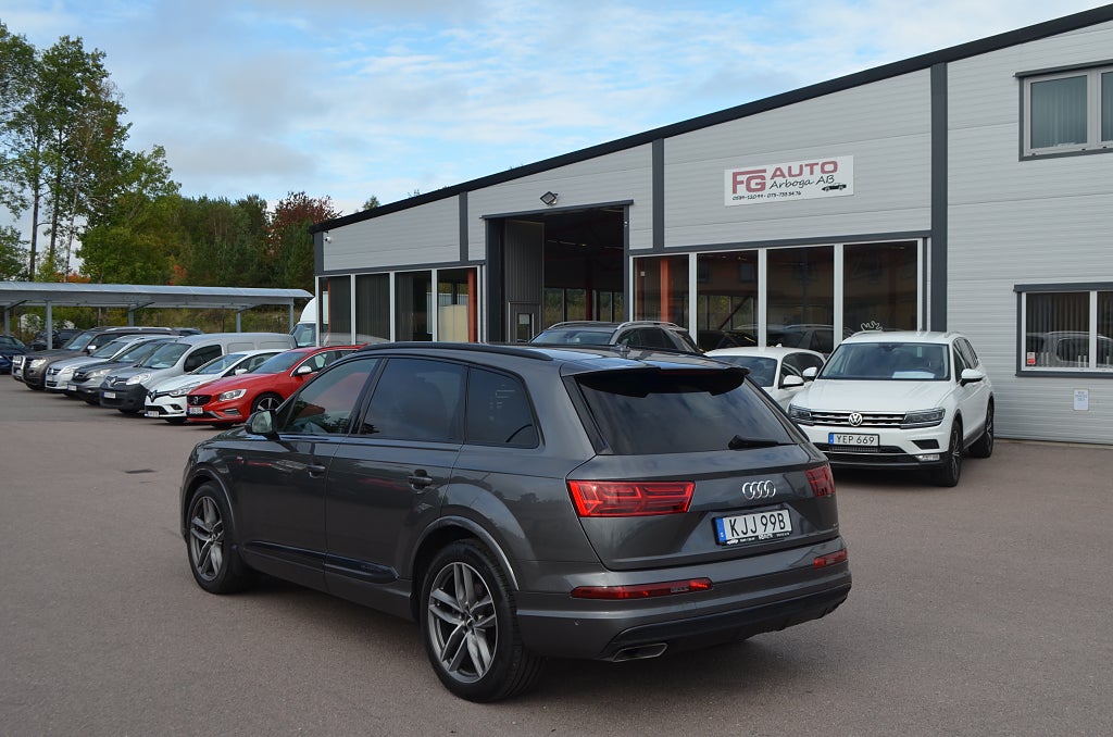 Audi Q7 2019 - miniatyr 12