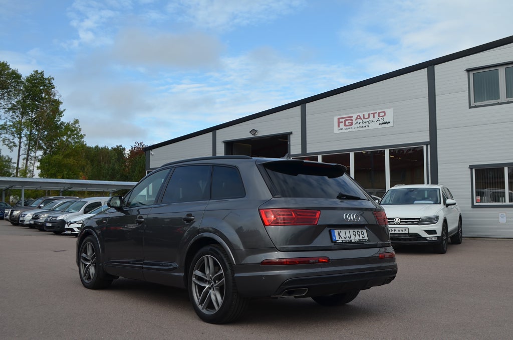 Audi Q7 2019 - miniatyr 13