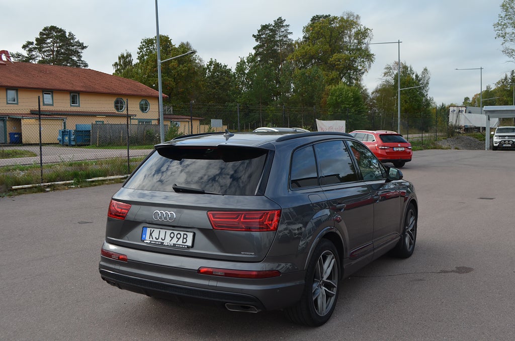 Audi Q7 2019 - miniatyr 14
