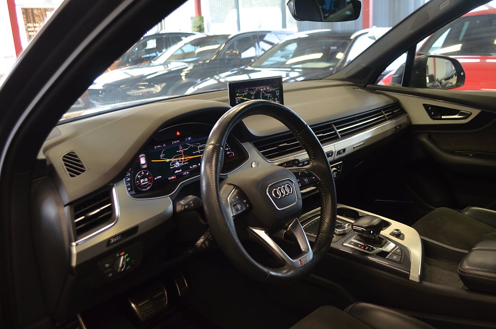 Audi Q7 2019 - miniatyr 21