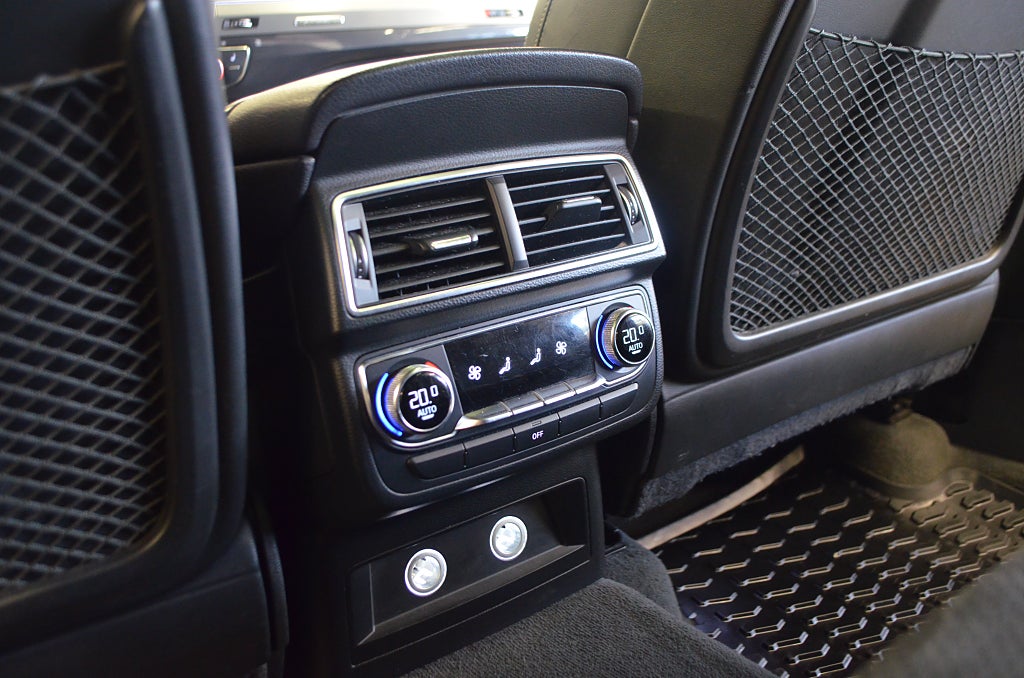 Audi Q7 2019 - miniatyr 34