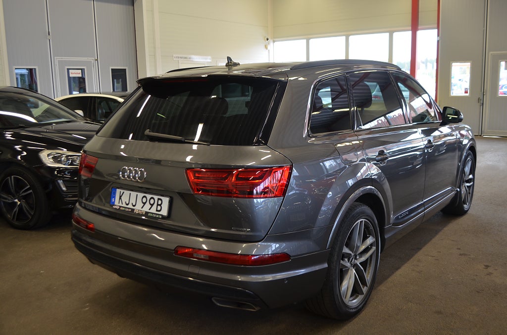 Audi Q7 2019 - miniatyr 8