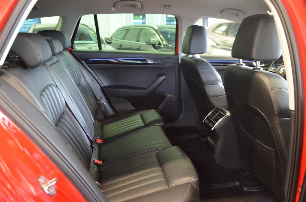 Skoda Superb 2016 - miniatyr 22