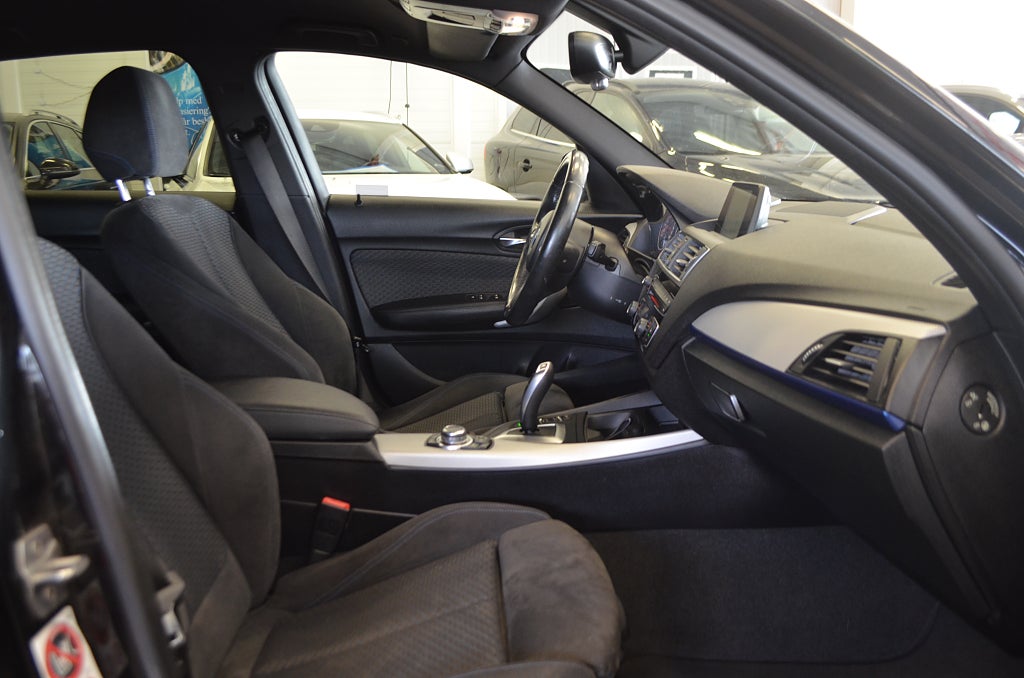 BMW 118d 2017 - miniatyr 16