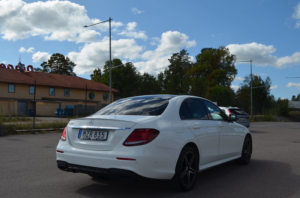 Mercedes-Benz E300 2017 - miniatyr 14