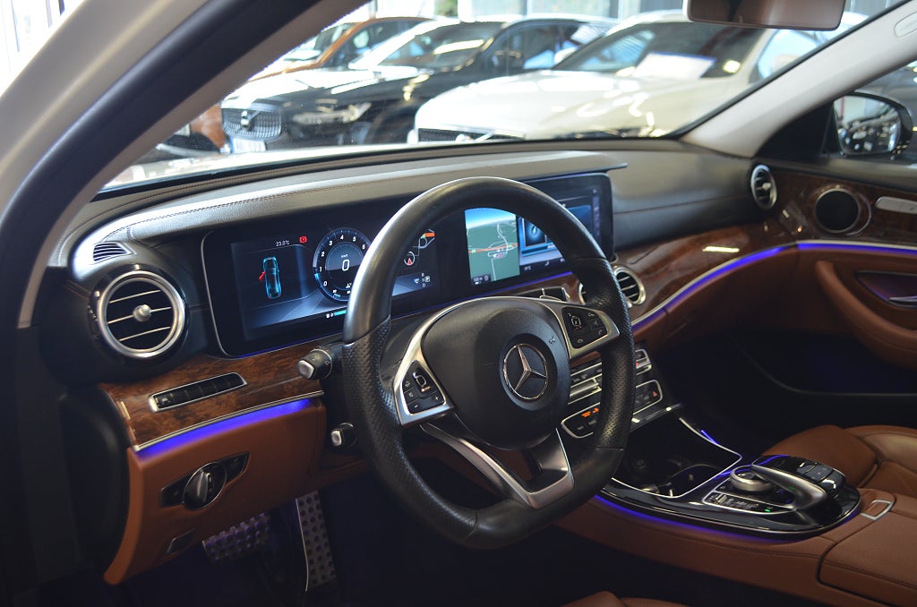Mercedes-Benz E300 2017 - miniatyr 22