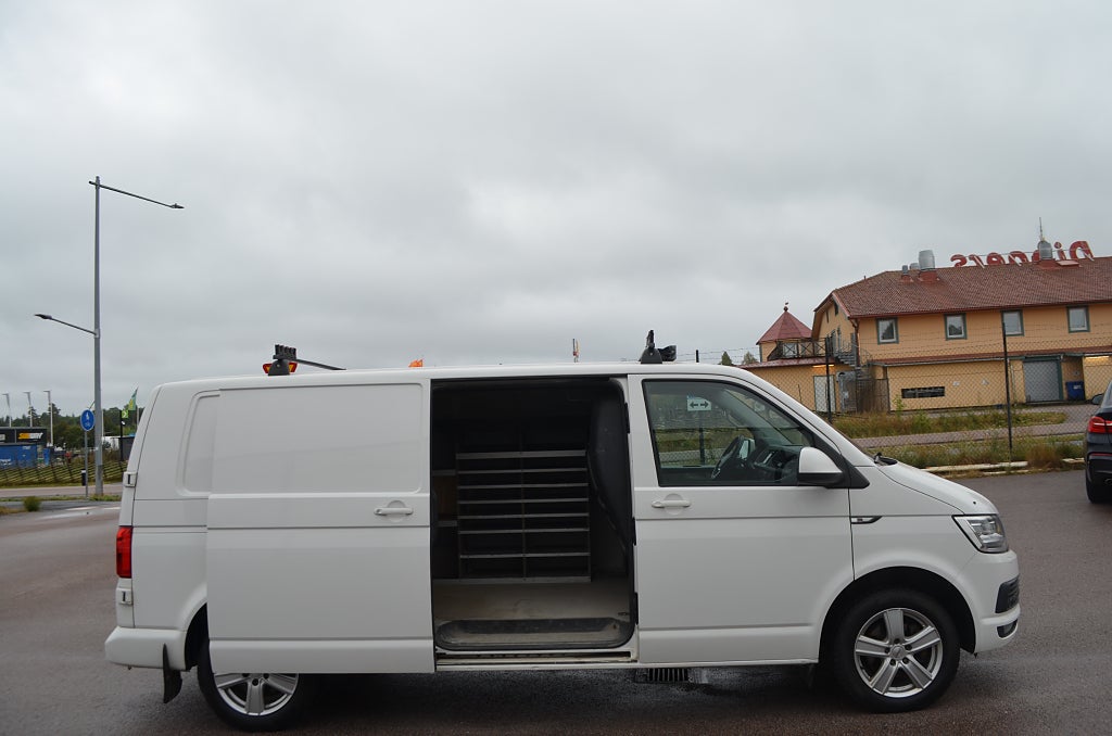 Volkswagen Transporter 2017 - miniatyr 10