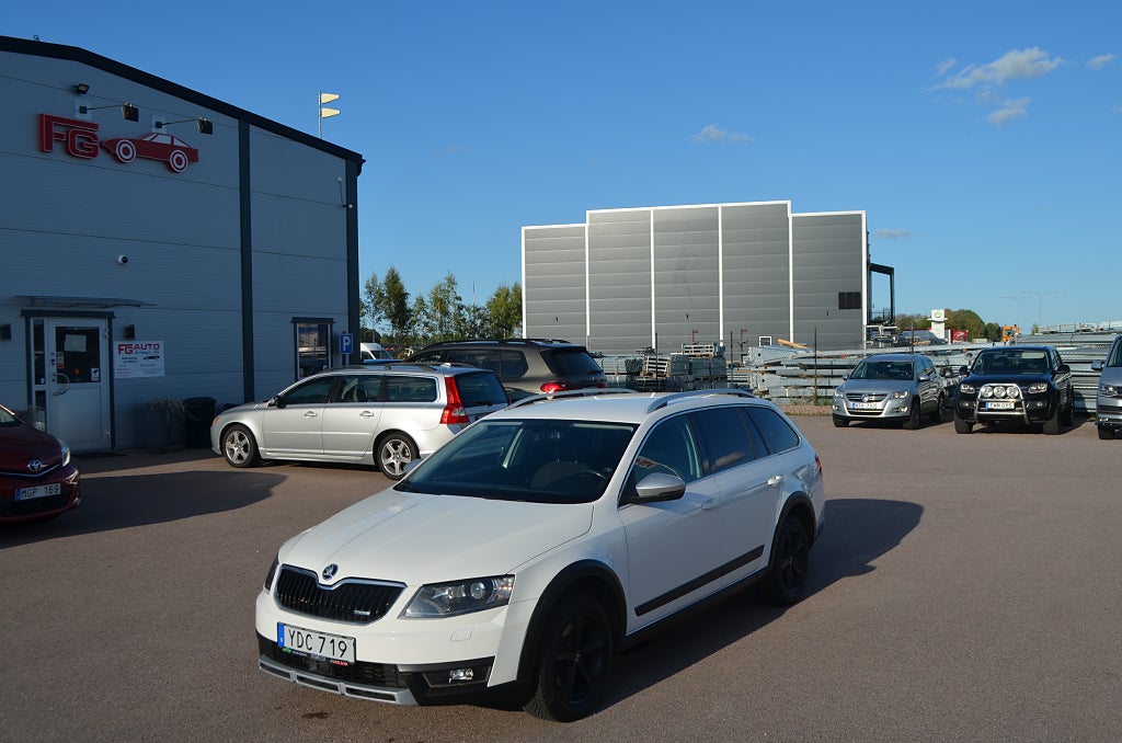 Skoda Octavia Scout 2016 - miniatyr 10